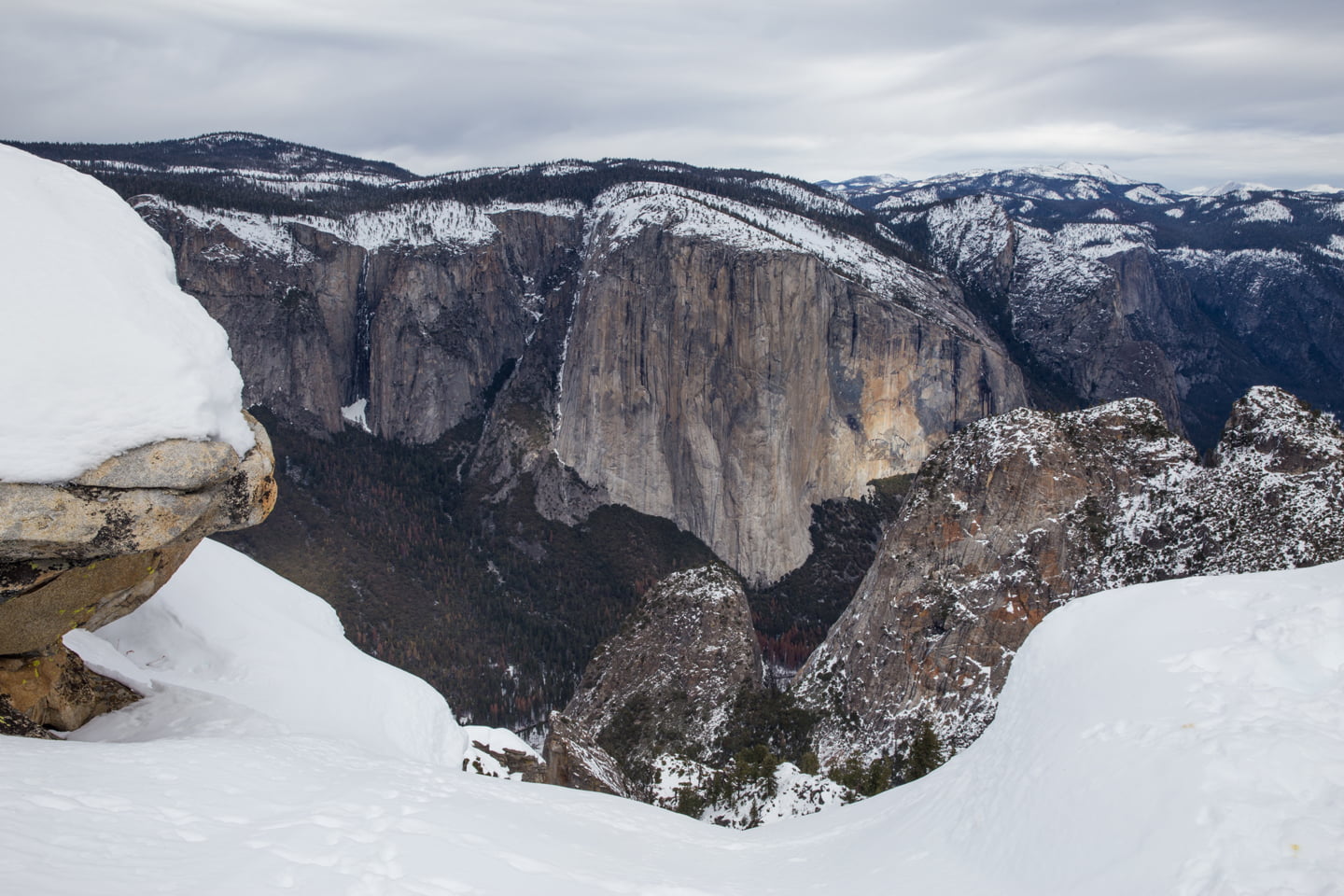 yosemite-national-park-winter-dewey-point