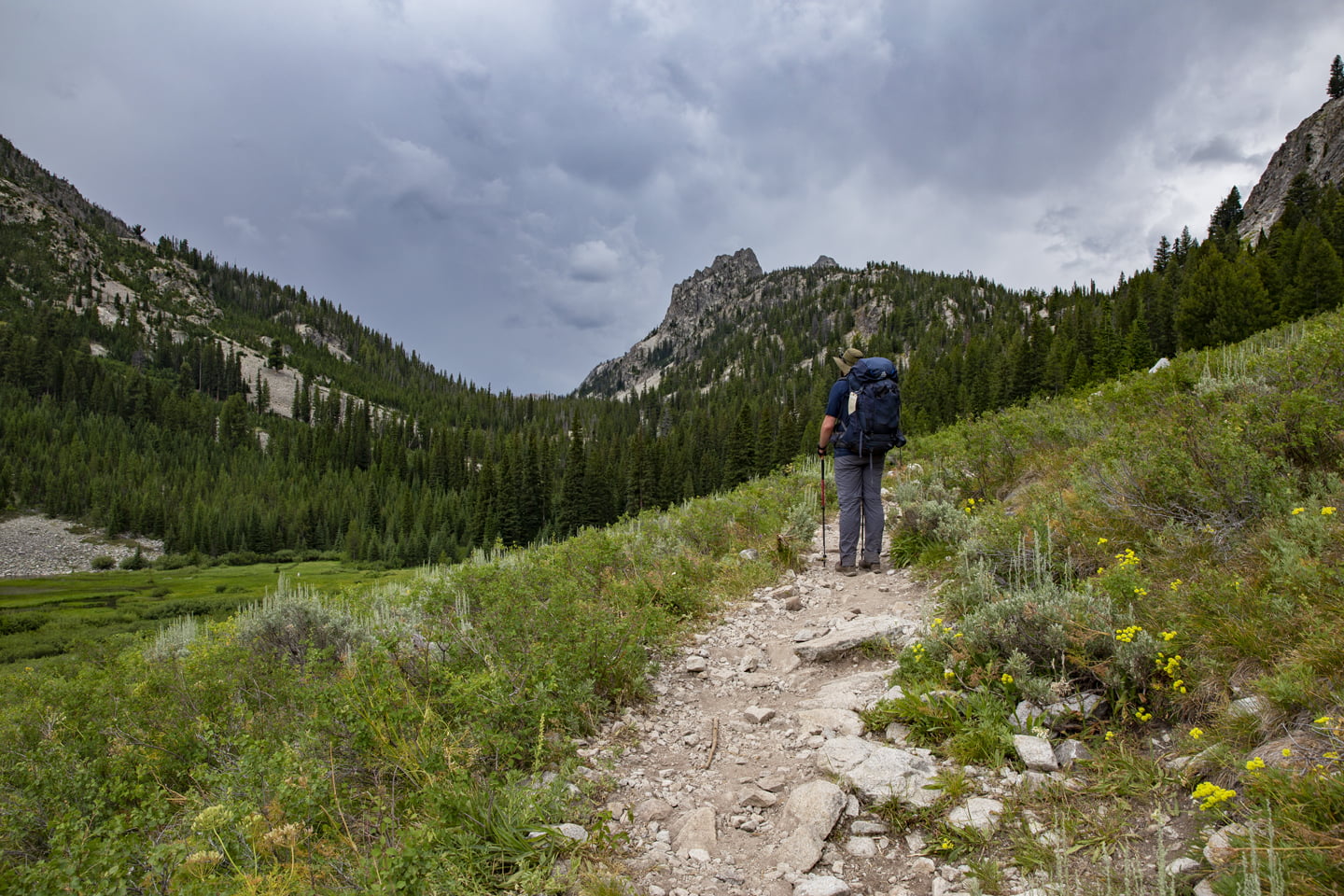 Alice Lake Hike | Sawtooth Wilderness Backpacking | Bound to Explore